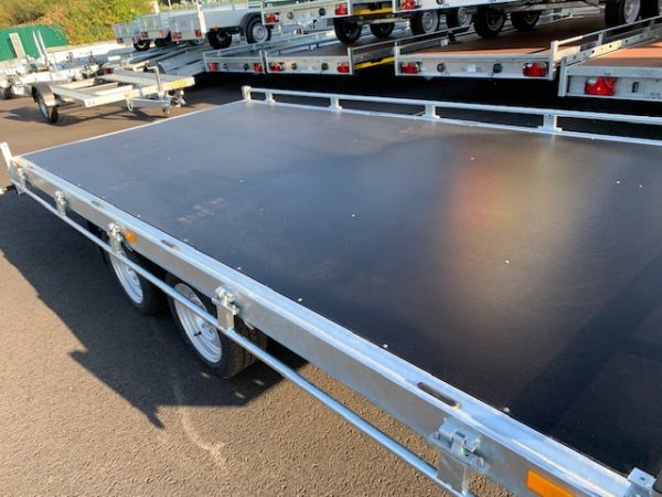 Plateau SARIS Multi Transporter – 406 x 204 cm – PTAC 2700 kg