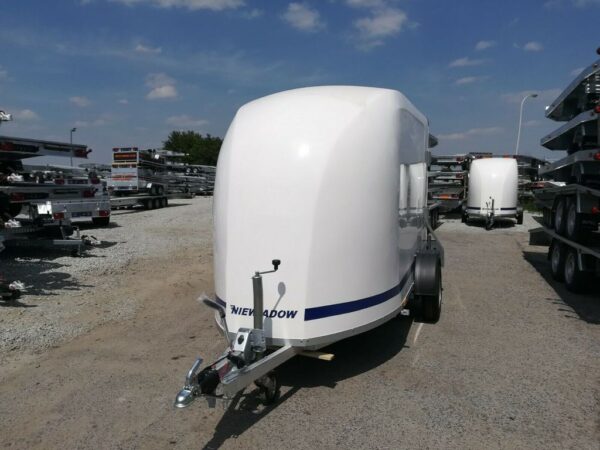 Fourgon en Polyester avec Porte Latérale + Rampe