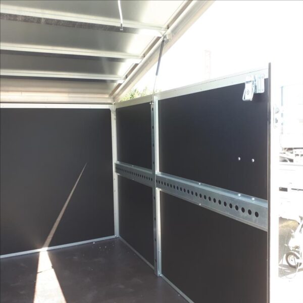 Fourgon JALON JCC750 avec une Capacité de 750 kg