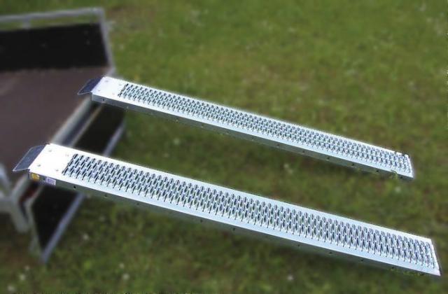 Rampes de chargement en acier galvanisé