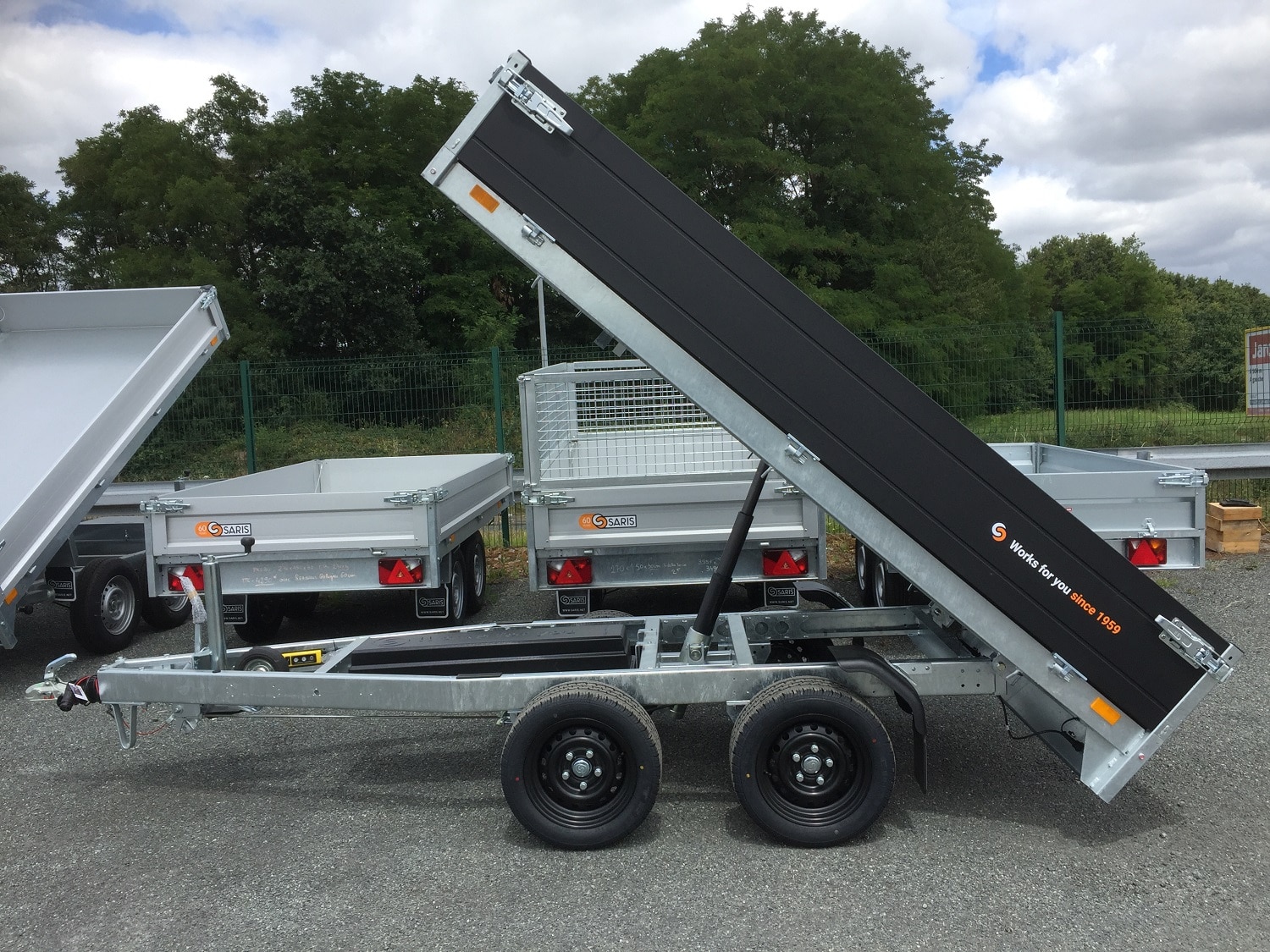 BENNE SARIS K1 276 150 2000 2 – Electrique – PTAC 2000 kg